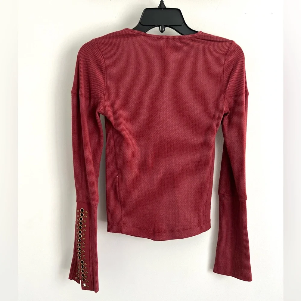 FREE PEOPLE A Little Unruly Top - Size XS - Red Jasper Long Sleeve Boho - NWT
